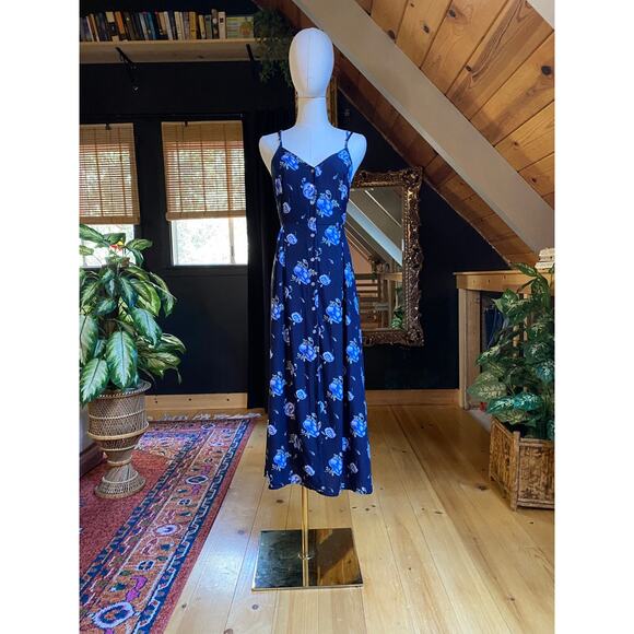 Midi 90s Dress - Picture 3 of 9